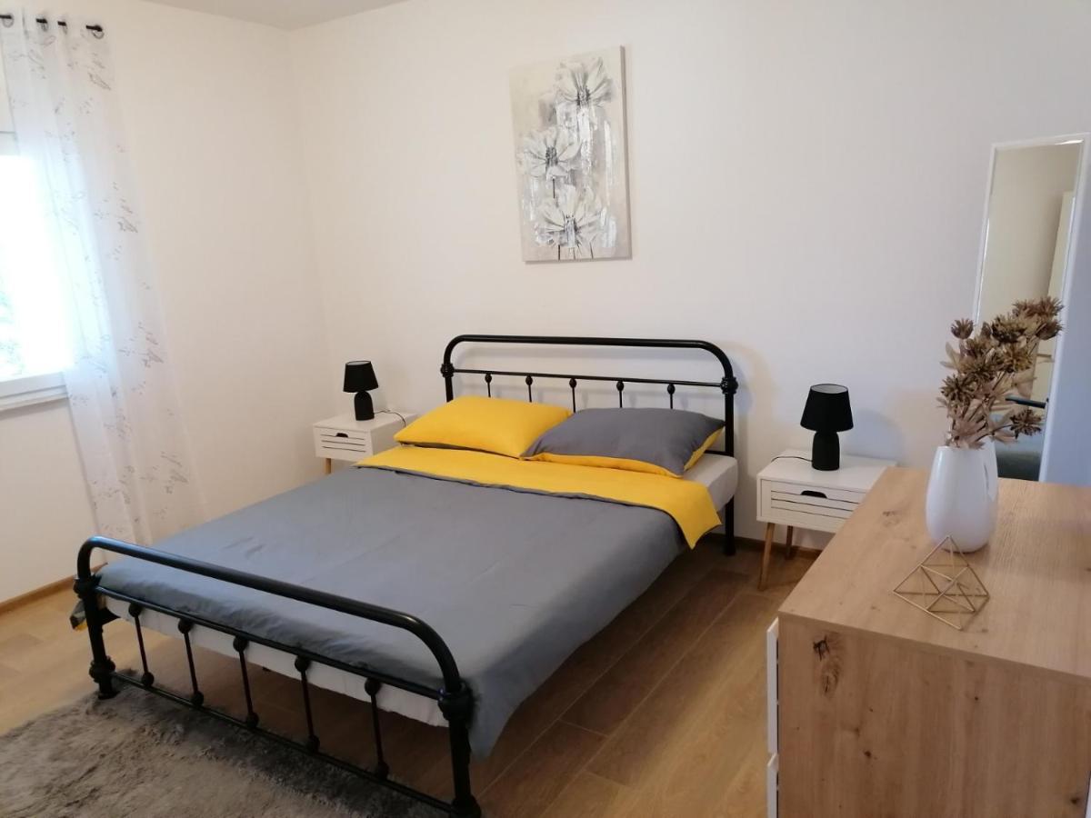 Apartman Nina Kali Exterior photo